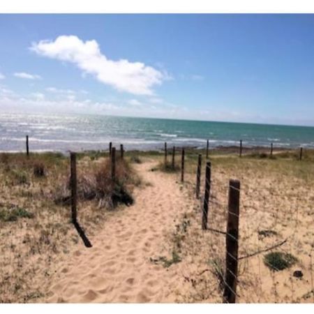 Les Pieds Dans L'Eau Acces Direct A La Plage La Cotinière Esterno foto